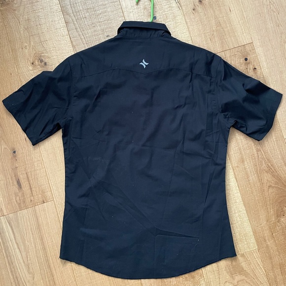 Hurley short sleeve button down shirt - Picture 2 of 4